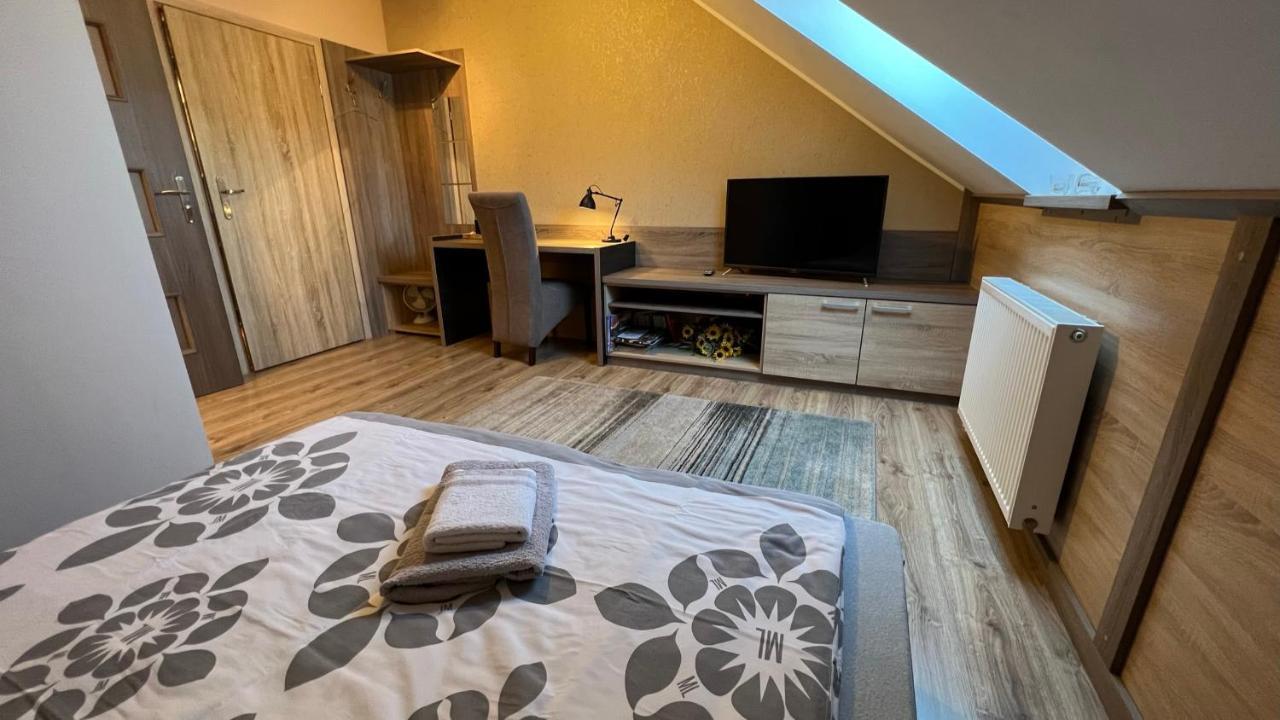 Fitnessfun Bed & Breakfast Krzyż Exterior foto
