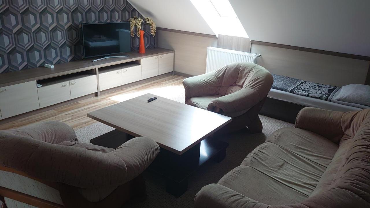 Fitnessfun Bed & Breakfast Krzyż Exterior foto